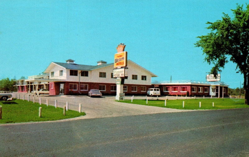 Pioneer Motor Inn (Best Western) - Vintage Postcard (newer photo)